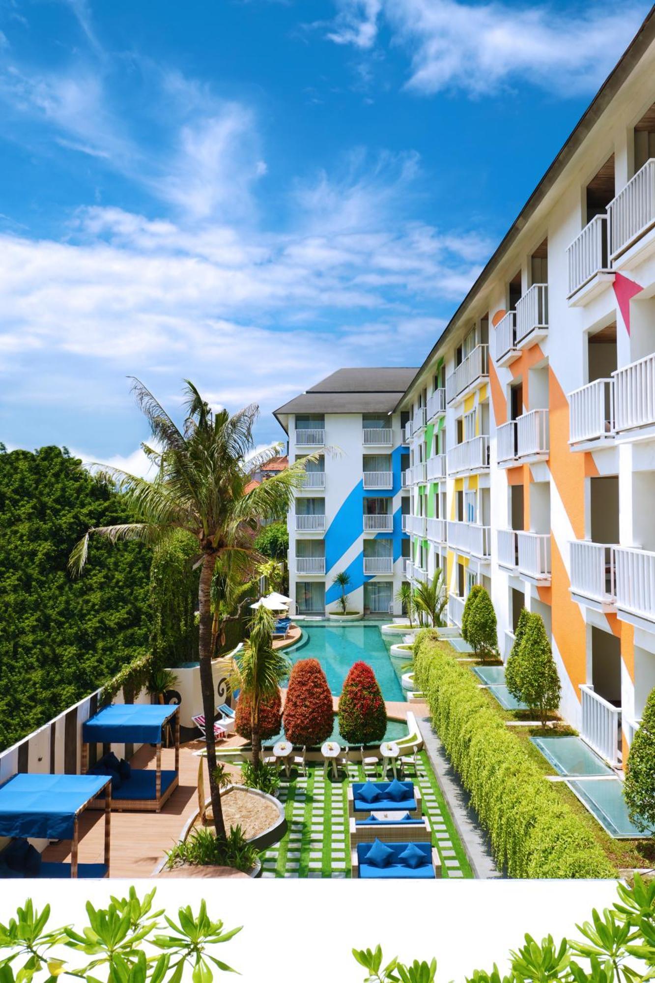 Bliss Surfer Hotel By Tritama Hospitality Legian Esterno foto