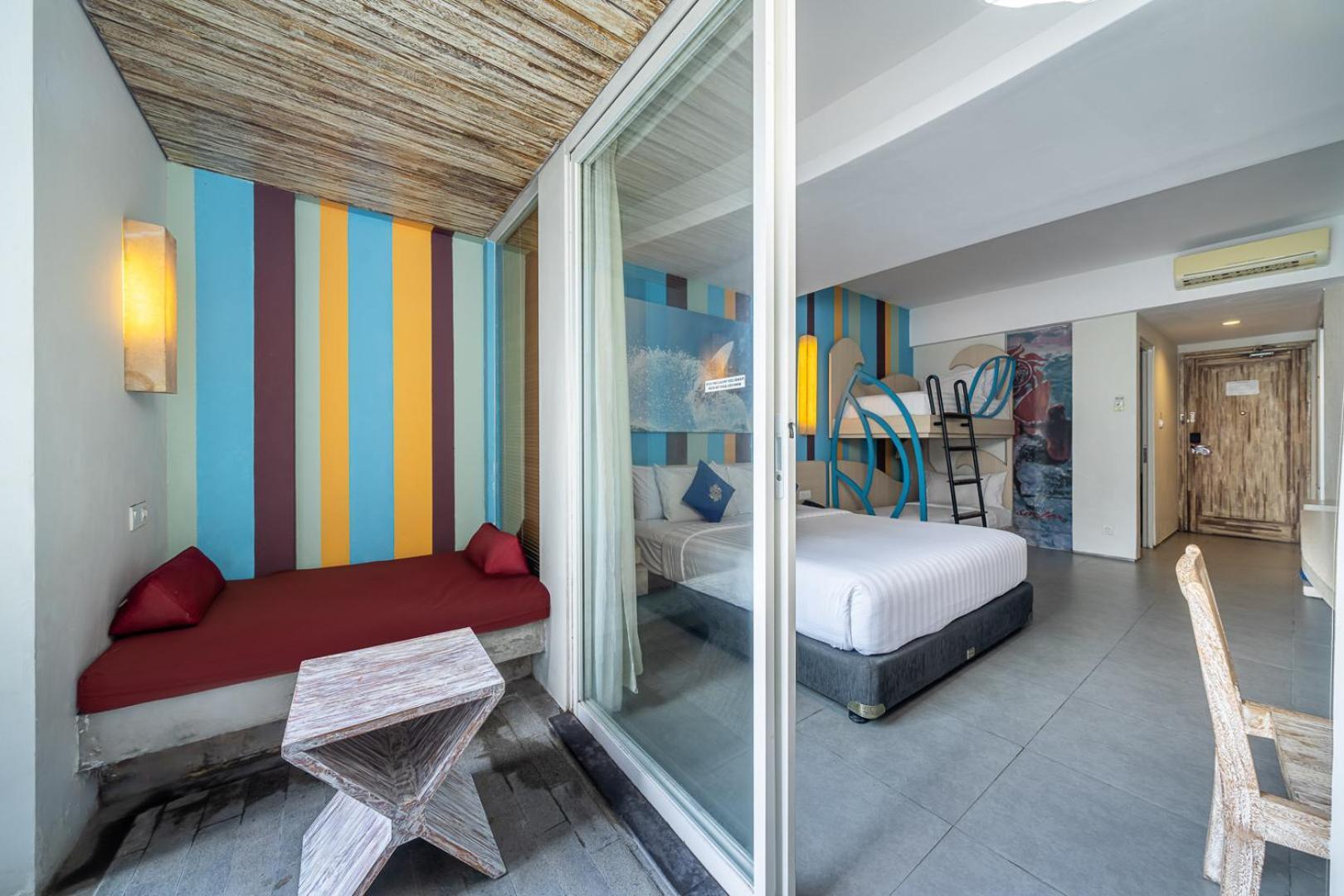 Bliss Surfer Hotel By Tritama Hospitality Legian Esterno foto