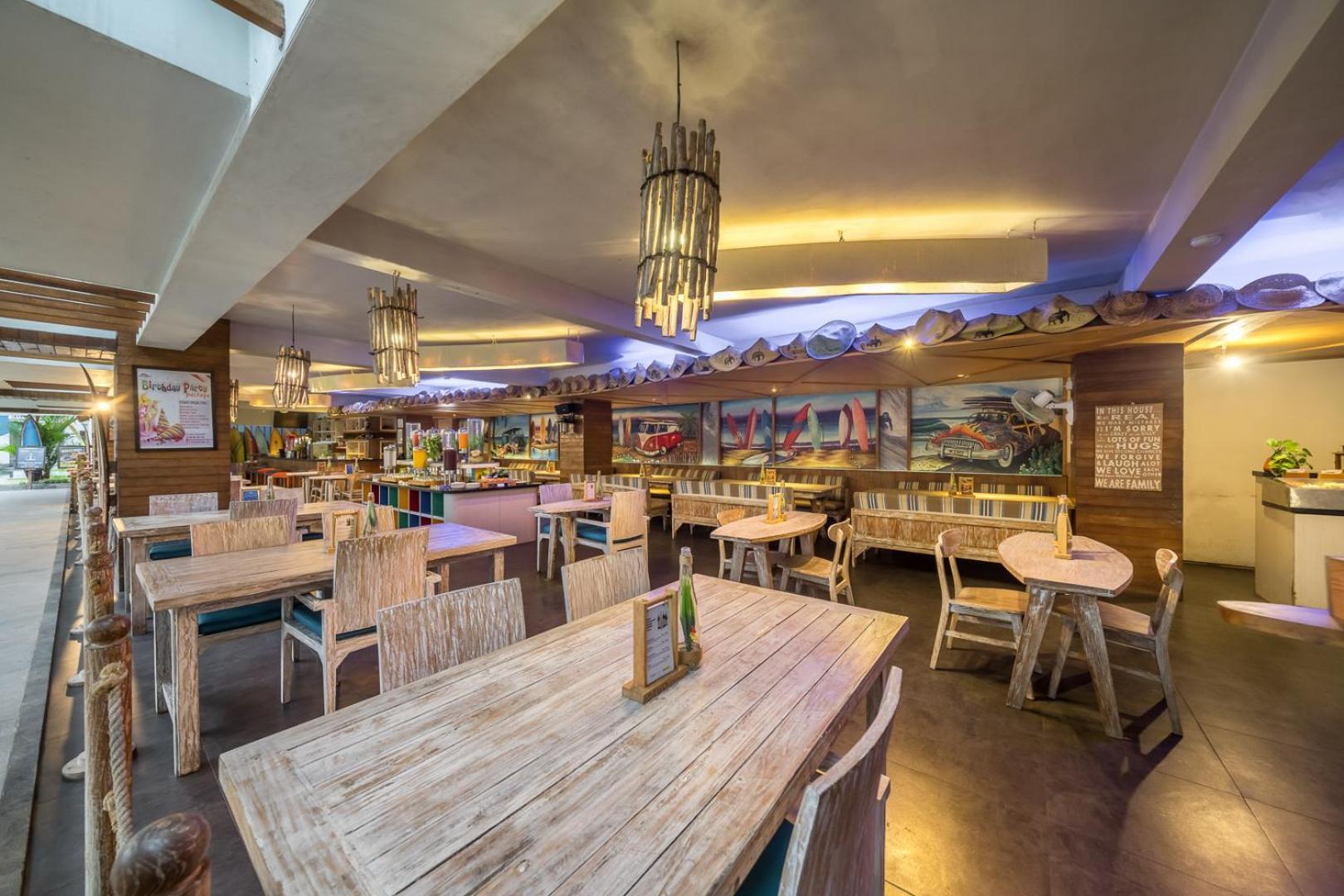 Bliss Surfer Hotel By Tritama Hospitality Legian Esterno foto